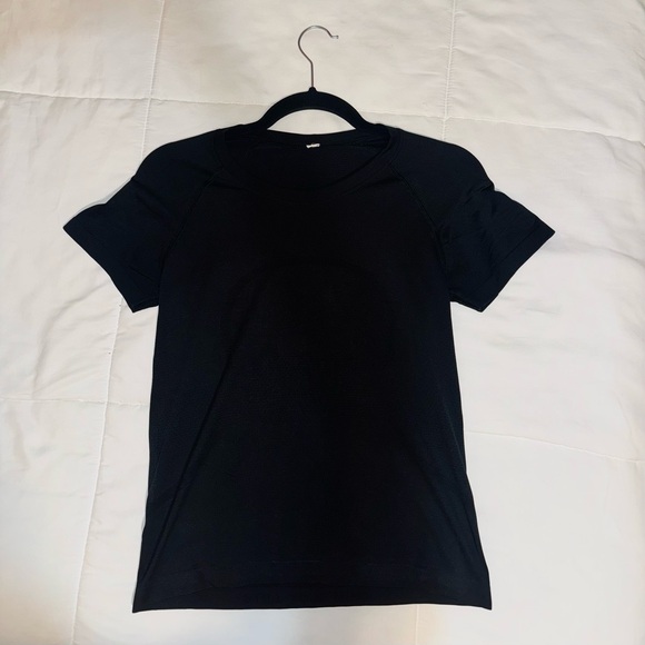 Swiftly Tech Short-Sleeve Shirt 2.0 – Waist Length - Picture 3 of 4